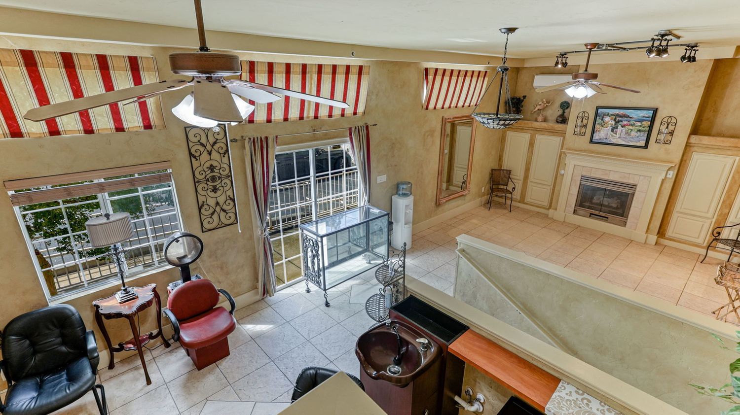 Standalone Commercial Cottage: 2437 Old Eureka Way, Redding, CA 96001